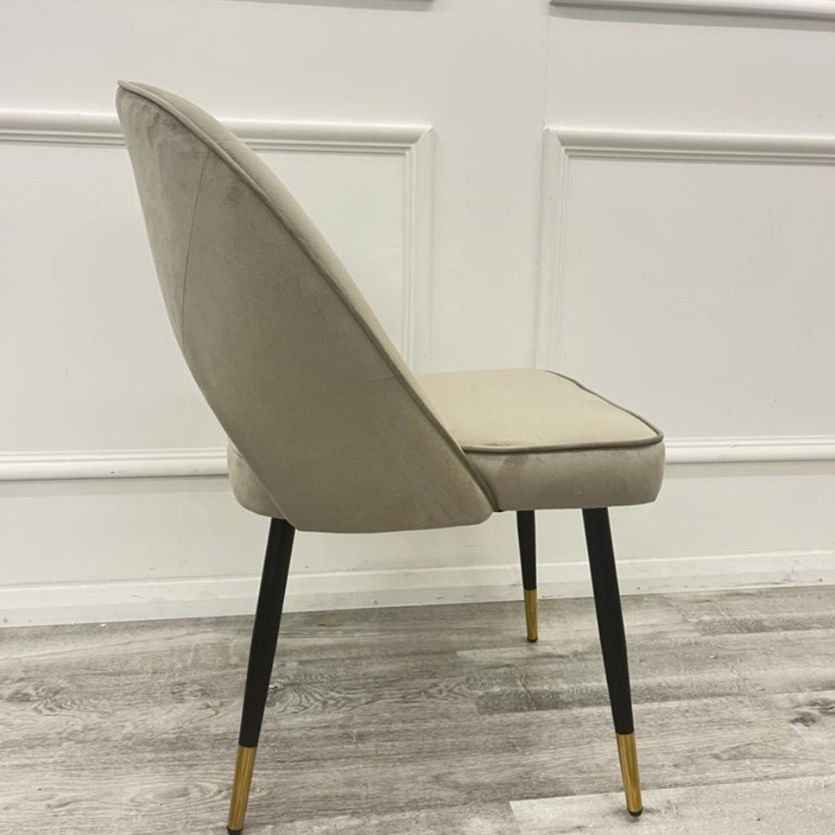 2026 Astra Dining Chair in Champagne Velvet