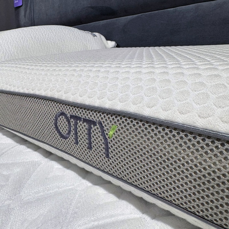 OTTY Deluxe Pure Pillow - Nimbus Beds