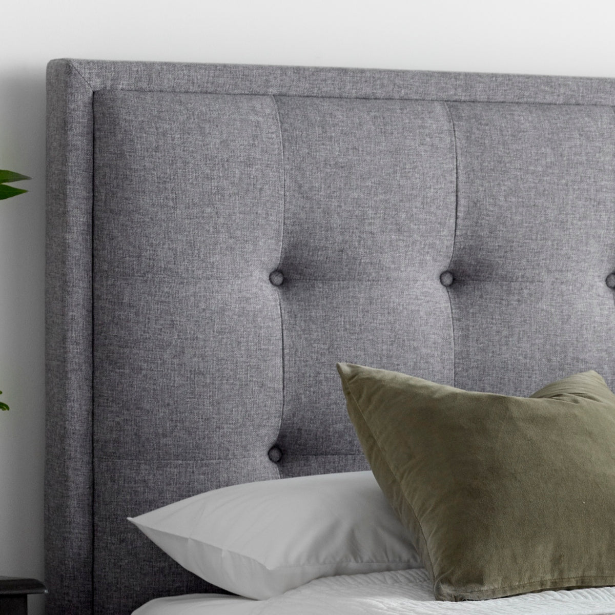 2026 FEY TV Ottoman Storage Bed in Grey