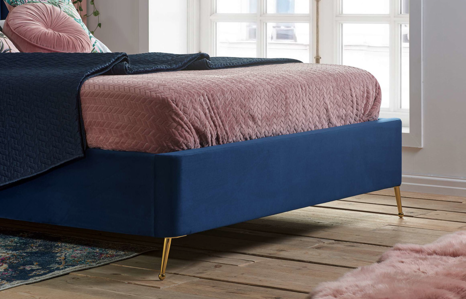 Fan OTTOMAN Midnight Blue+Metal Feet - Nimbus Beds